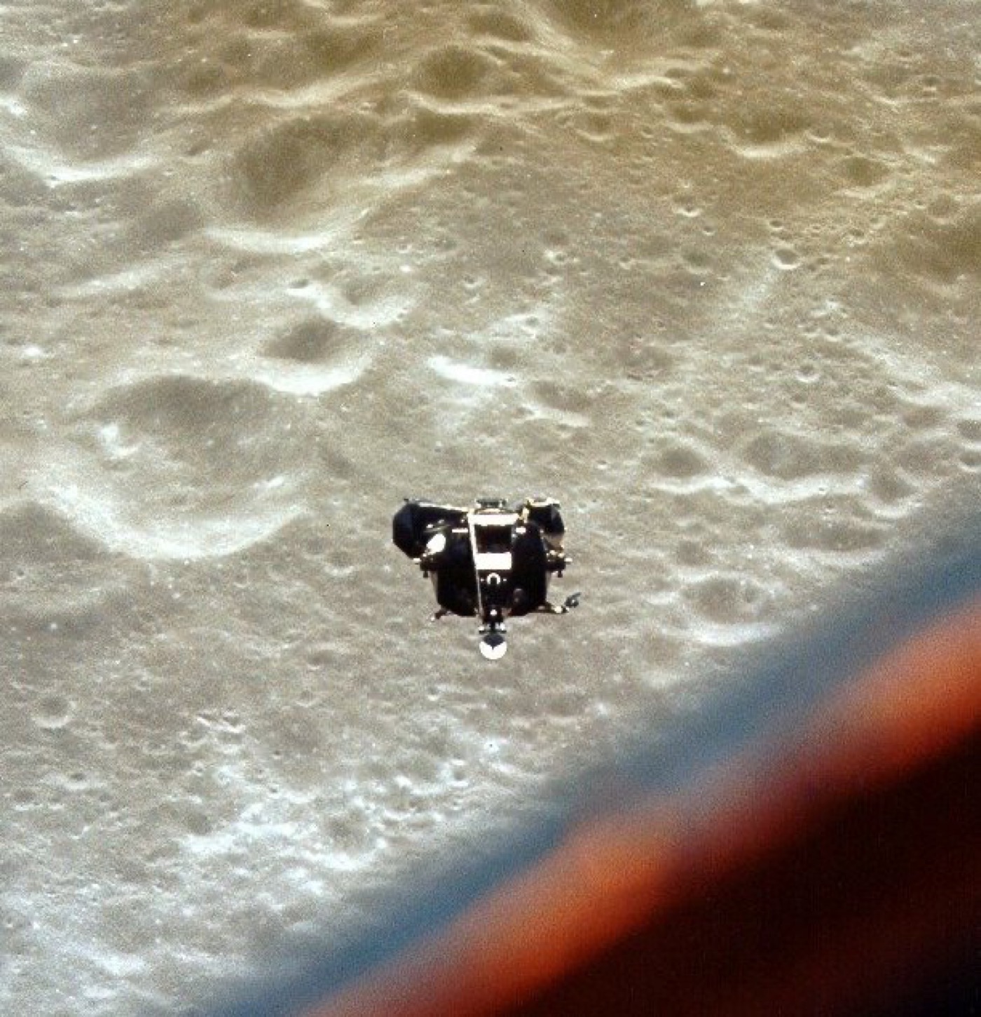 Apollo 10: generálka těsně nad povrchem